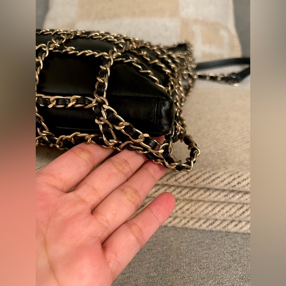 Chanel Cage Chain Tote Bag - Picture 5 of 9